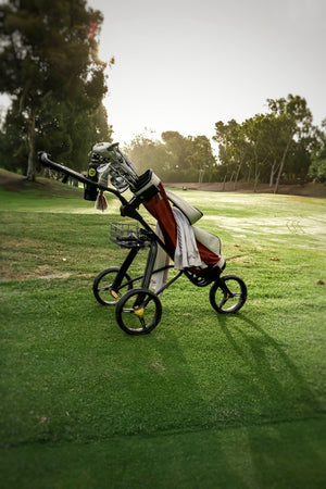 11 Items to Keep in Your Golf Bag